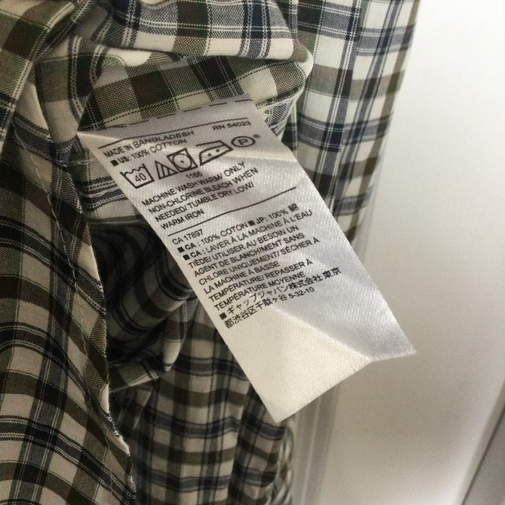 Banana Republic Size Large Checkerd Shirt EUC - Picture 3 of 4